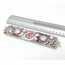 Armband handgestickt mit Kristallen und Glasperlen - Hochzeits-Schmuck