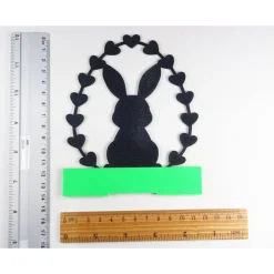 Aufsteller Hase mit Herzchen 3D-Druck schwarz, neon-grüner Sockel, Osterdeko modern, BuntMixxDESIGN