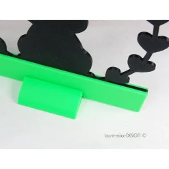 Aufsteller Hase mit Herzchen 3D-Druck schwarz, neon-grüner Sockel, Osterdeko modern, BuntMixxDESIGN