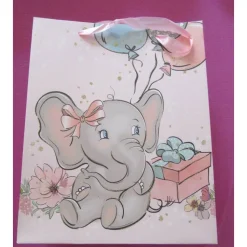 Baby Geschenkset - Babydecke mit Spielzeug