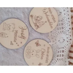 Baby Meilensteine der Entwicklung -  Mein erstes Lebensjahr