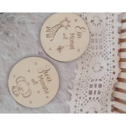 Baby Meilensteine der Entwicklung -  Mein erstes Lebensjahr