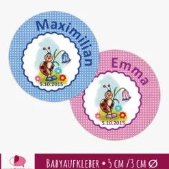 Babyaufkleber zur Geburt | Kleiner Marienkäfer mit Glockenblume