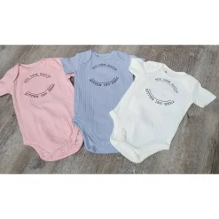 Babybody * Aus dem Bauch, Mitten ins Herz * Geburt * Geschenk * Mädchen*Junge* Name * Willkommen