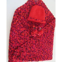 Baby-Geschenkset: Babydecke, Mützchen und Schühchen