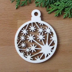 Baumhänger Kugel Schneeflocke Lappland aus Holz Geschenkanhänger