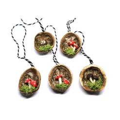 Baumschmuck Walnuss Eule und Fliegenpilz 5 Stück je Set 4.38 EURO/Stück Weihnachtsbaumschmuck handgemacht holz Nussschal