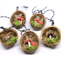 Baumschmuck Walnuss Eule und Fliegenpilz 5 Stück je Set 4.38 EURO/Stück Weihnachtsbaumschmuck handgemacht holz Nussschal