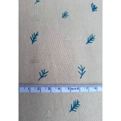 Baumwollstoff mit Zweigen, Weihnachtsstoff, Breite 1,40 m, Meterware, natur,  petrol, silber, Baumwolle
