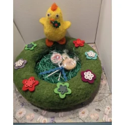 Befüllbares Osternest mit Küken, hergestellt mit Nadelfilztechnik
