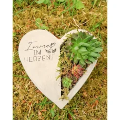 Bepflanztes Herz aus Beton mit Schriftzug Grabschmuck Trauer Grabgesteck Grabherz Personalisierbar