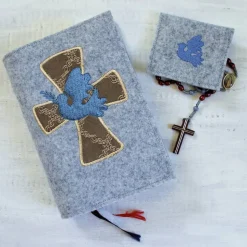 Bestickte Gotteslobhülle aus Filz *Kreuz mit Taube *individuell angefertigt