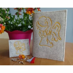 Bestickte Gotteslobhülle aus Filz *Engel *individuell angefertigt