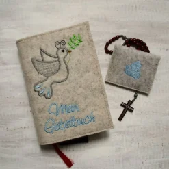 Bestickte Gotteslobhülle aus Filz *Taube *individuell angefertigt