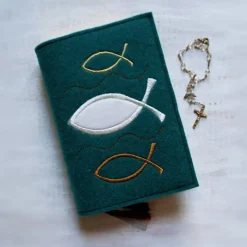 Bestickte Gotteslobhülle aus Filz *Fische *individuell angefertigt