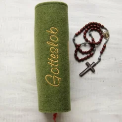 Bestickte Gotteslobhülle aus grünem Filz *Kreuz mit Taube *sofort versandfertig