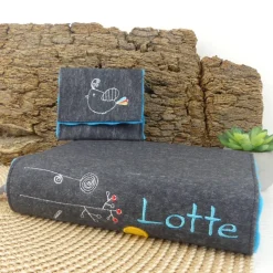 Bestickte Gotteslobhülle aus Filz mit Namen – Geschenk zur Kommunion & Konfirmation