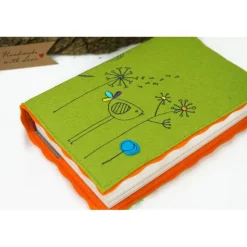 Bestickte Gotteslobhülle aus Filz mit Namen – Geschenk zur Kommunion & Konfirmation