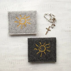 Bestickte Rosenkranztasche aus Filz *Motiv Sonne *individuell angefertigt