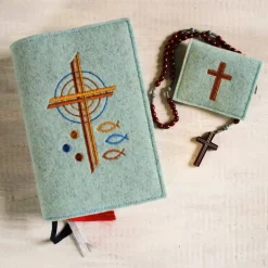 Bestickte Rosenkranztasche aus Filz *Kreuz einfach *individuell angefertigt