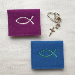 Bestickte Rosenkranztasche aus Filz *Motiv Fisch *individuell angefertigt