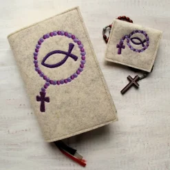 Bestickte Rosenkranztasche aus Filz *Motiv Rosenkranz *individuell angefertigt