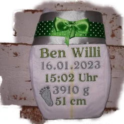 Bestickte Windel mit Name