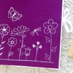 bestickte Zeugnismappe personalisiert aus Filz – Geschenk zum Schulanfang für Mädchen