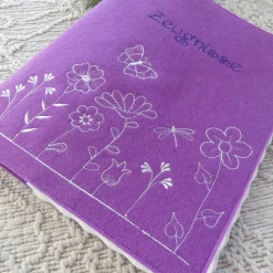 bestickte Zeugnismappe personalisiert aus Filz – Geschenk zum Schulanfang für Mädchen