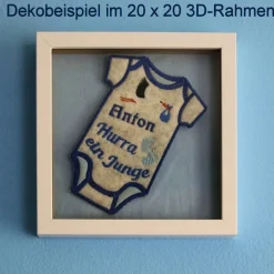 Bestickter Deko-Babybody aus Filz mit Wunschnamen "Aus dem Bauch mitten ins Herz" *individuell angefertigt