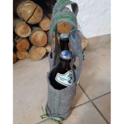 Biertragetasche Lederhose als Geschenk, Vatertagsgeschenk für den Mann oder zum Jubiläum ausreichend für zwei Bierflaschen. Personalisierbar