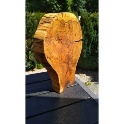 Biete hier eine Baumscheibe, Holzscheibe, gestockt, Erle, mit Stellfläche an