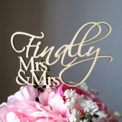 Blumen- / Tortenstecker "Finally Mr & Mrs" aus Holz, Caketopper, Tortentopper, Blumenstecker, Blumengesteck, Schriftzug