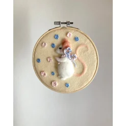 Blumenmäuschen, befilzter Stickrahmen, Filzbild, Kinderzimmerdekoration, Babyzimmer, gefilztes Mäuschen
