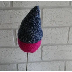 Blumenstecker / Pflanzenstecker Wichtel mit Kulleraugen - pink/blau