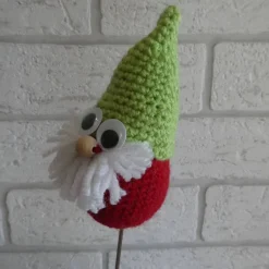 Blumenstecker / Pflanzenstecker Wichtel mit Kulleraugen - rot/grün