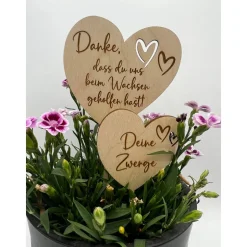 Blumenstecker aus Holz personalisiert – Abschiedsgeschenk für Erzieherin, Kindergarten & Schule