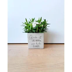 Blumentopf Beton-Optik mit Gravur – Glück ist eine Mama wie dich zu haben – personalisiertes Geschenk Muttertag