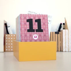 Box zum Sammeln von Erinnerungen – HAPPYDAYSBOX, Kombination aus Kalender und Tagebuch zum Notieren schöner Momente