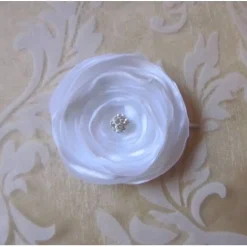 Braut Kopfschmuck weiß Haarklammer Haarblume Stoffblume Satin Brautschmuck 