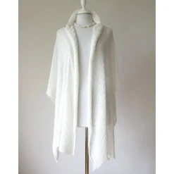 Brautschal ivory aus reinem Kaschmir, gestrickte Hochzeitsstola, weiches Umschlagtuch, zartes Schultertuch