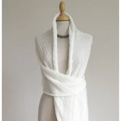 Brautschal ivory aus reinem Kaschmir, gestrickte Hochzeitsstola, weiches Umschlagtuch, zartes Schultertuch