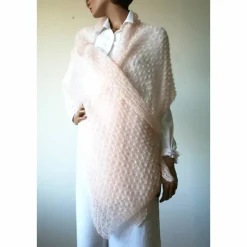 Brautstola, Brautschal, pastell lachs rose, Hochzeitsstola aus Mohair, gestrickte Mohairstola, Strickstola, Umschlagtuch, Mohairstola