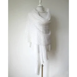Brautstola  ivory Mohair und Seide, Lace-Stola für die Hochzeit, weiches Umschlagtuch, edles Schultertuch, handgefertigt