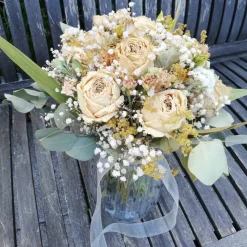 Brautstrauß aus getrockneten Blumen (teils in Bio-Qualität) in Boho-Style