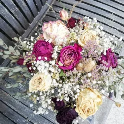 Brautstrauss Boho asymmetrisch Blumenstrauss aus ungespritzten getrockneten Rosen, Eukalyptus,etc. (teils Bio-Trockenblu