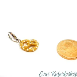 Brezel Charm aus Sterlingsilber in verschiedenen Ausführungen