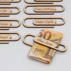 Büroklammer aus Holz zum Geld verschenken, kleines Geldgeschenk