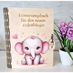 Buchbox Erinnerungsbuch „Für den neuen Erdenbürger“ – Personalisiertes Geschenk aus Birkensperrholz