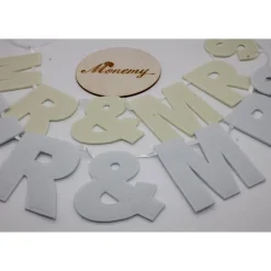 Buchstaben Girlande Hochzeit MR & MRS / Namenskette Brautpaar weiß creme